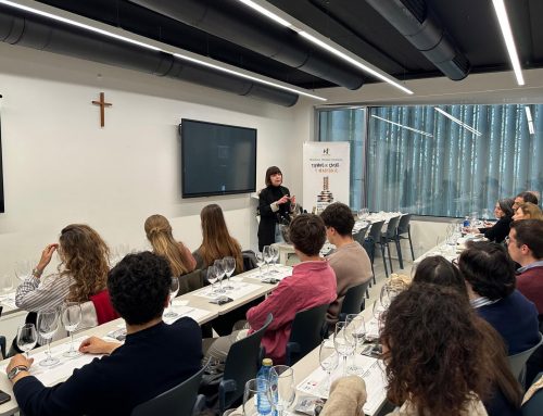 El cava de Almendralejo pone el broche final al Aula Cultural del Vino